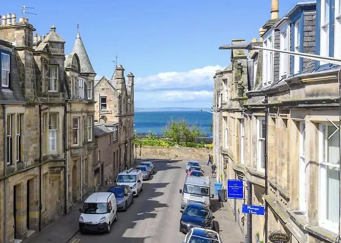 Family Hotel: The Arran, St Andrews