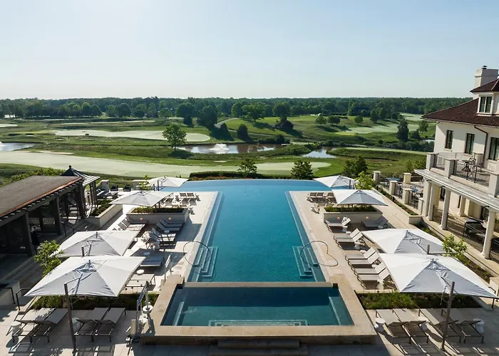 Luxury hotel only: Keswick Hall