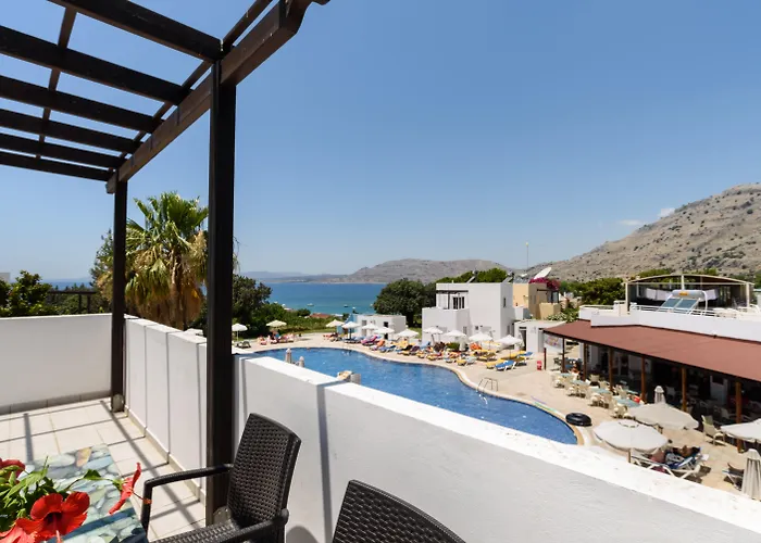 Cheap hotels Matina Pefkos