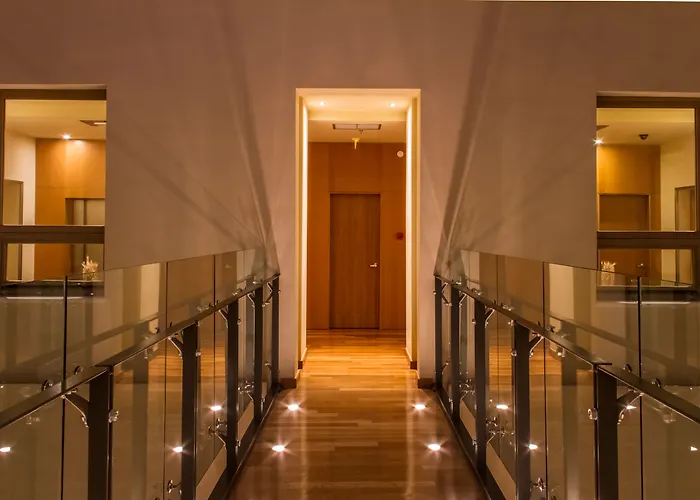 Romantic hotel: Gdm Megaron, Historical Monument Hotel