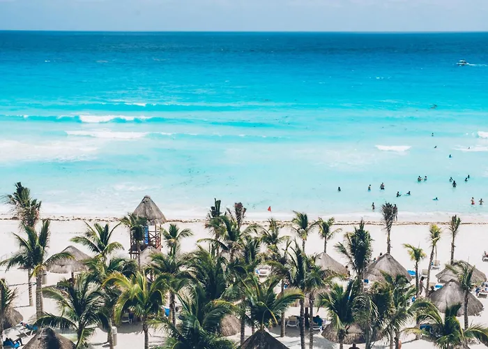 Luxury hotel only: Hotel Nyx Cancun