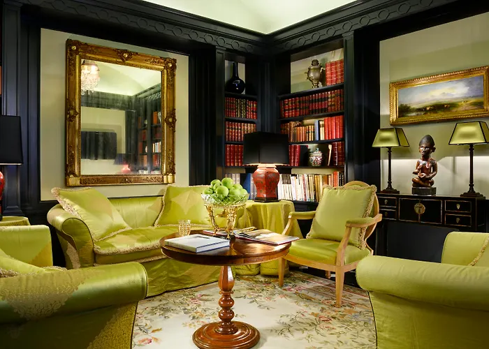 Hotel de luxo Apenas: Hotel D'Inghilterra Roma - Starhotels Collezione