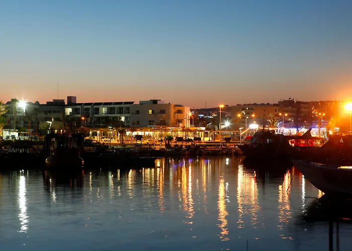 Family Hotel: Limanaki Beach Hotel & Suites