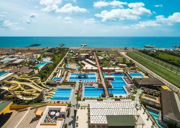 Hôtel pour familles: Aska Lara Resort & Spa Hotel
