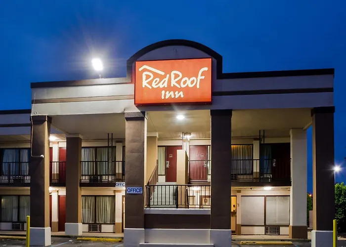 Red Roof Inn East