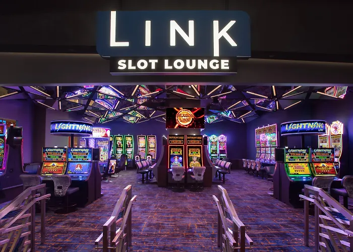 Pet Friendly hotel: The Strat Hotel, Casino & Tower