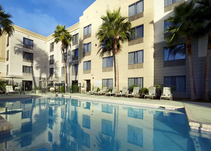 Hampton Inn - Biltmore