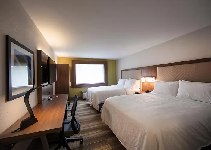Beach Hotels Holiday Inn Express Athens - University Area By Ihg