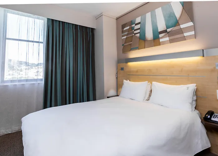 Golf hotel: Holiday Inn Express Cape Town City Centre By Ihg