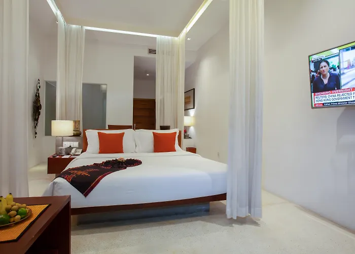 Lynnaya Urban River Resort