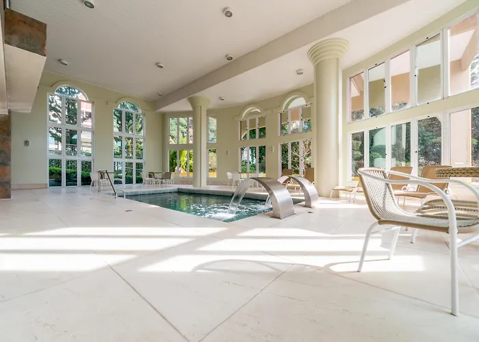 Hotel de 4 estrelas: Hotel Laghetto Siena Gramado