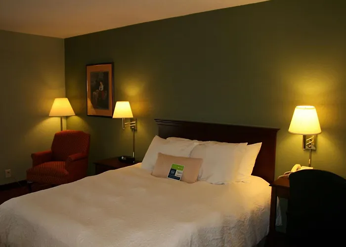 Hampton Inn - Hillsville