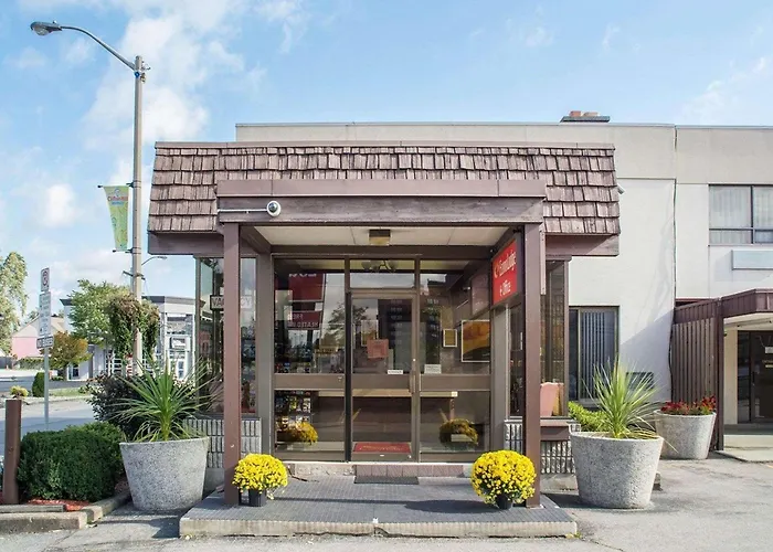 Villa: Econo Lodge By The Falls