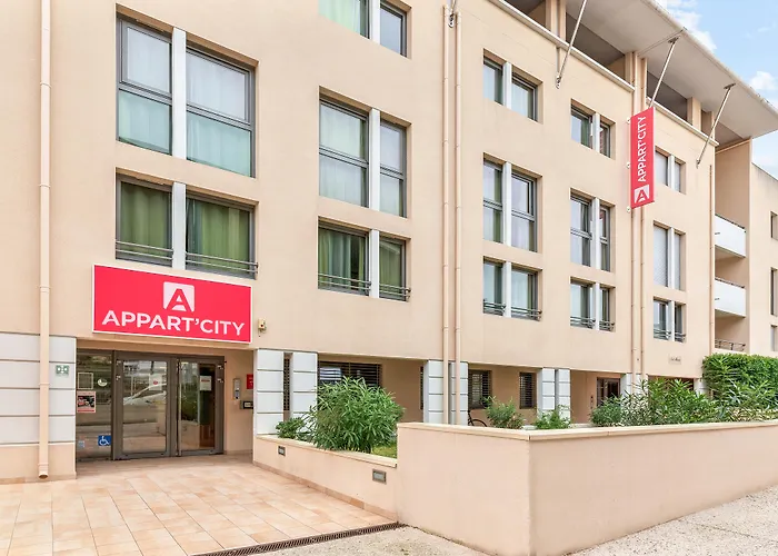 Hôtel accueillant les animaux: Appart’City Confort La Ciotat – Côté Port