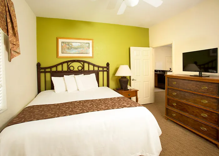 Hotel with view: Lake Buena Vista Resort Village And Spa, Near Disney