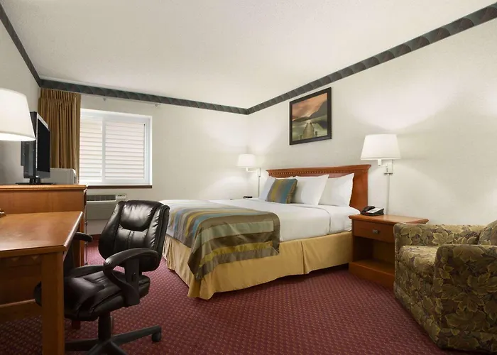 Cheap hotel: Days Inn By Wyndham Middletown