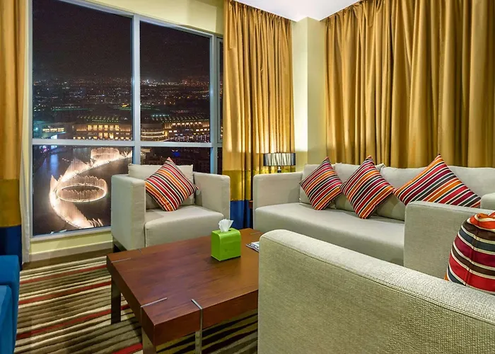 Hotel com parque aquático: Ramada By Wyndham Downtown Dubai