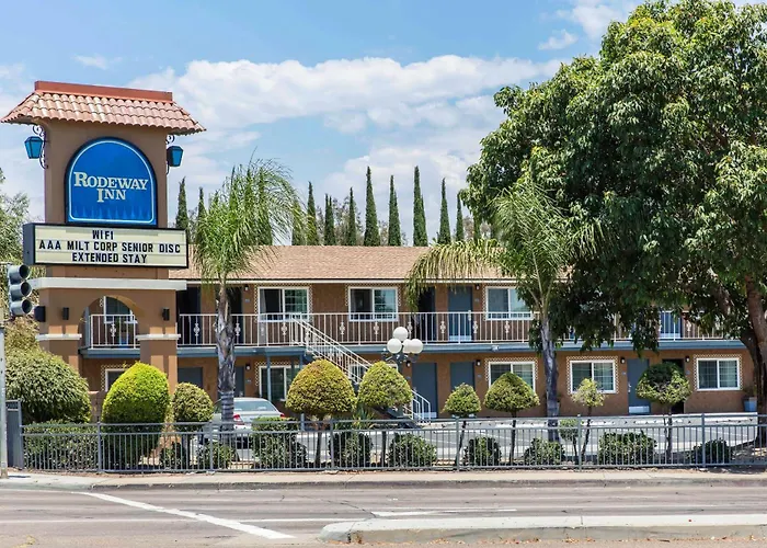 Rodeway Escondido Downtown