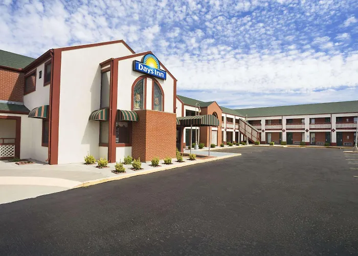 Motels Days Inn By Wyndham Wichita West Near Airport