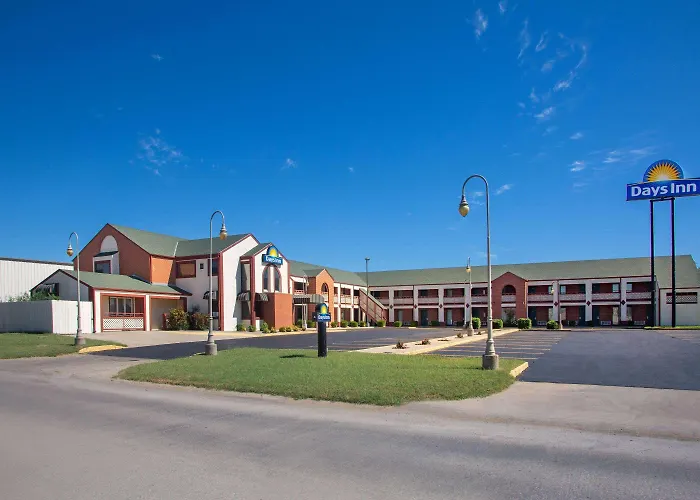 Motels Days Inn By Wyndham Wichita West Near Airport