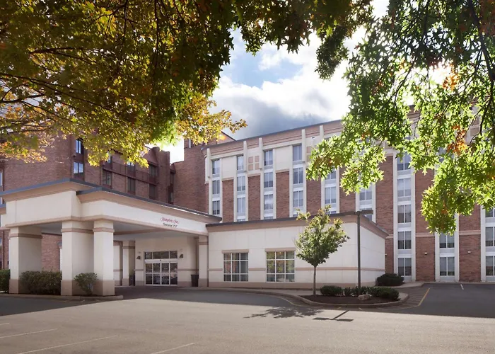 Pet Friendly hotel: Hampton Inn Parsippany