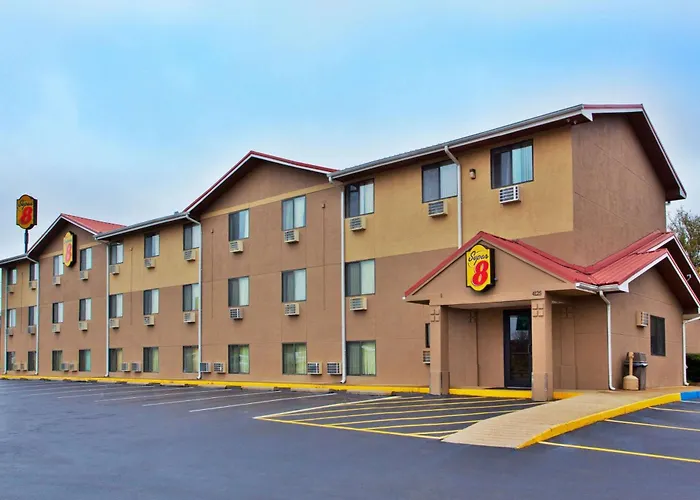 Hotel: Super 8 By Wyndham Tuscaloosa