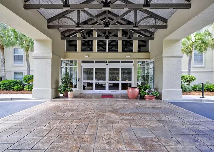 Kid friendly hotel Hampton Inn & Suites Charleston/Mt. Pleasant-Isle Of Palms