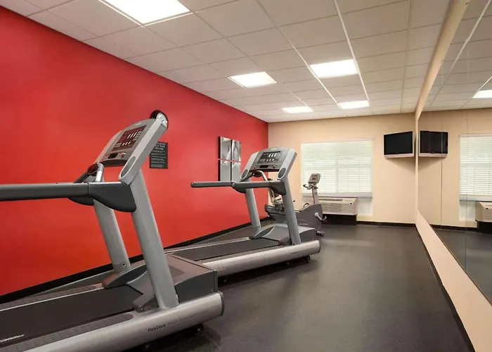 Cheap hotel: Country Inn & Suites By Radisson, Goodlettsville, Tn