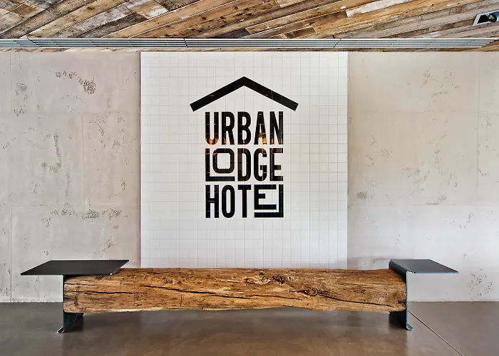 Hotel Jacuzzi: Urban Lodge Hotel