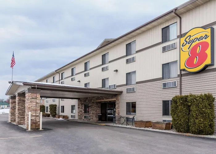 Golf hotels Super 8 By Wyndham Kalispell Glacier National Park