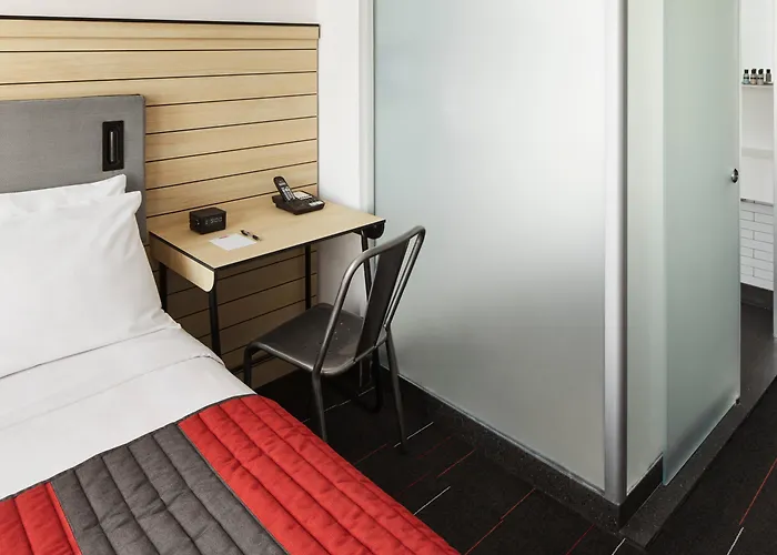 Resort: Pod Times Square