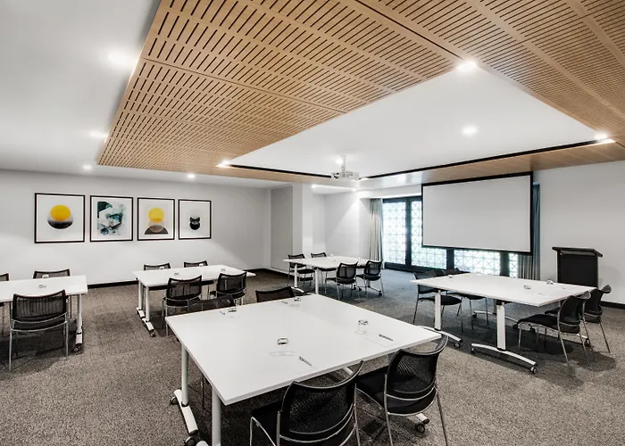 Vibe Hotel North Sydney