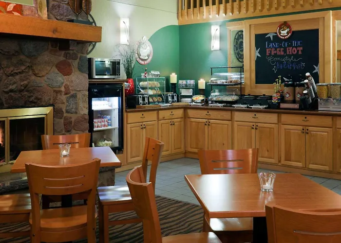Hotel: Americinn By Wyndham Worthington