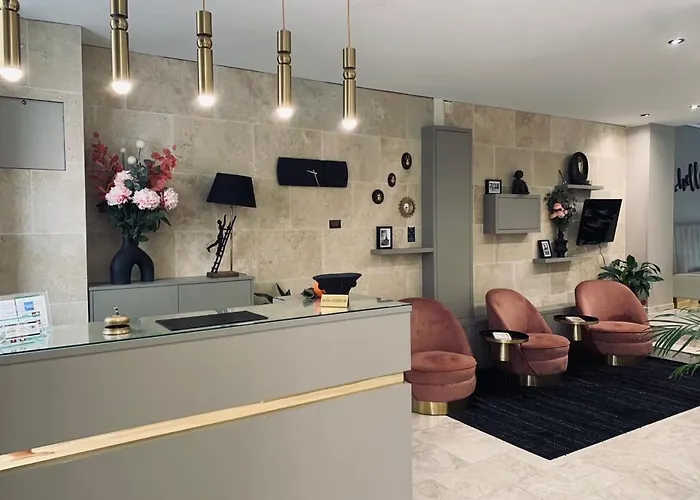 Resort: Hotel Agenor