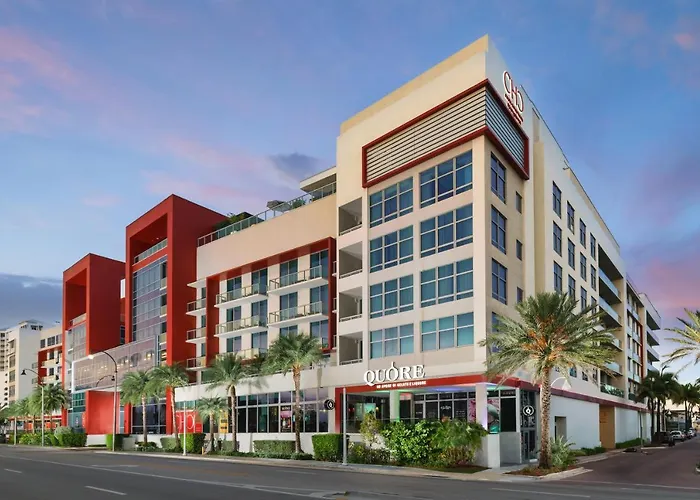 Motel: Costa Hollywood Beach Resort - An All Suite Hotel