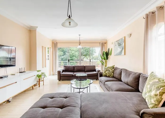 Pet Friendly hotel: Spacious Menlyn Maine Villa