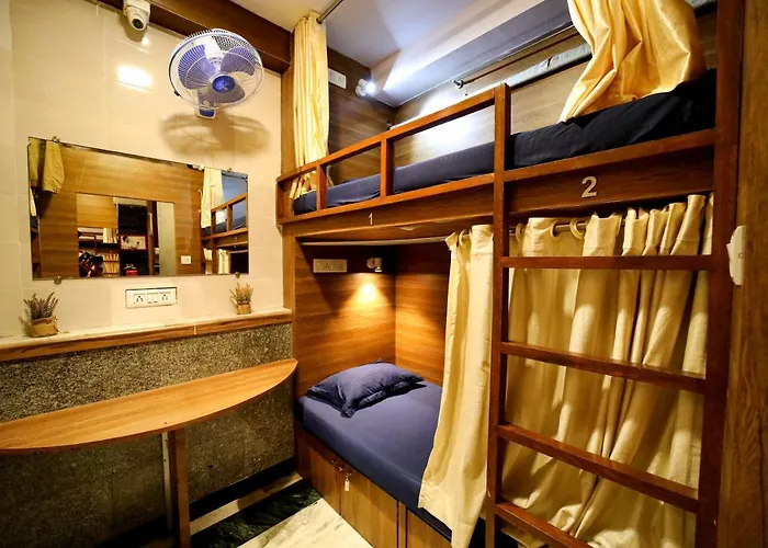Maple Zocial Hubz-Hostel