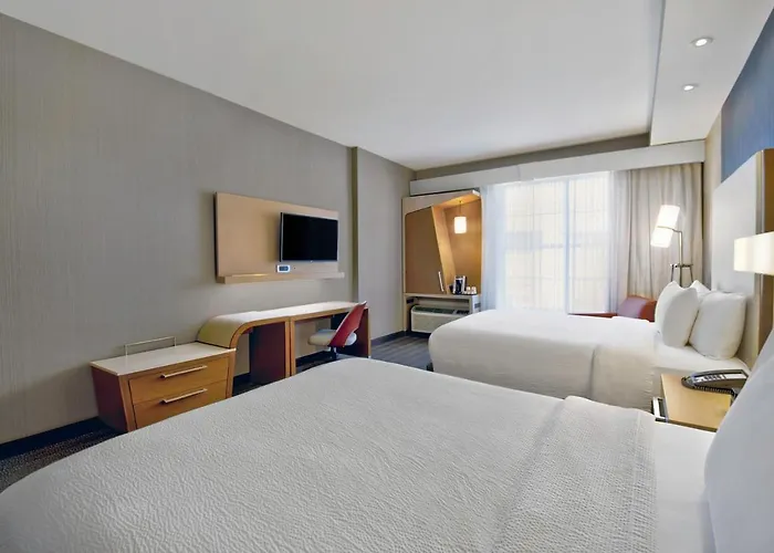 Motel: Courtyard By Marriott Nashville Green Hills