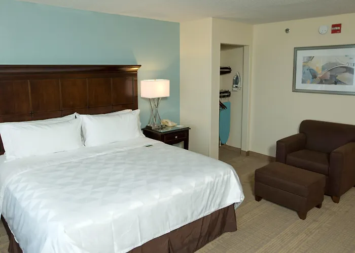 Holiday Inn -Airport By Ihg