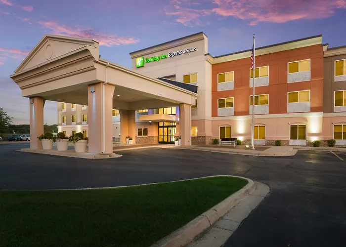 Сity center hotels Holiday Inn Express & Suites Jasper By Ihg