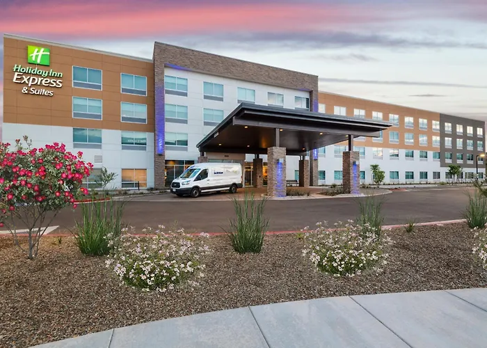 Trip to College Holiday Inn Express & Suites - Phoenix - Airport North By Ihg