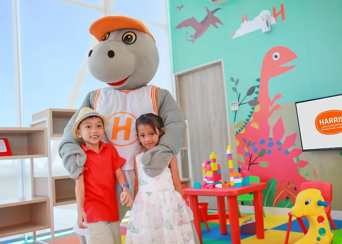 Harris Hotel & Conventions Bundaran Satelit Surabaya