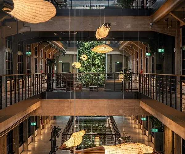 Montownia Lofts & Experience