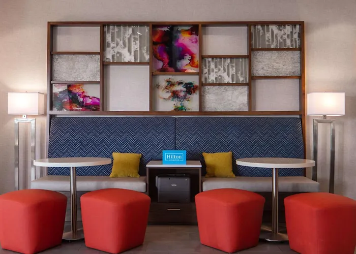 Hampton Inn & Suites -Airport