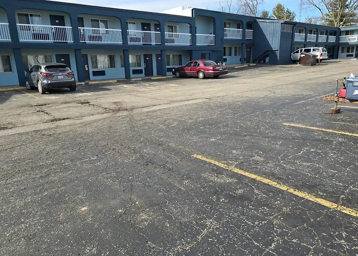 Cheap hotel: Richmond Inn And Suites