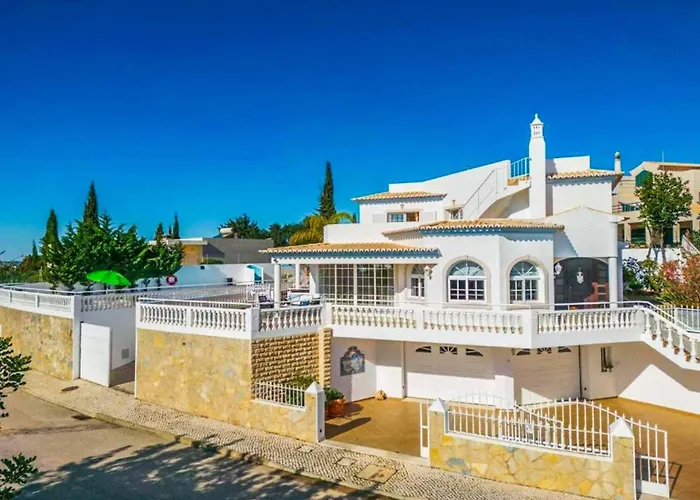 Casa Oliveira
