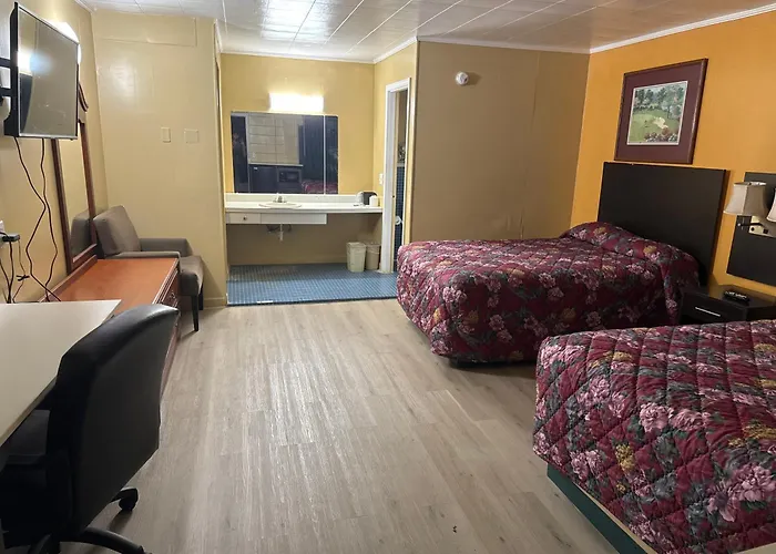 Motel: Economy Inn