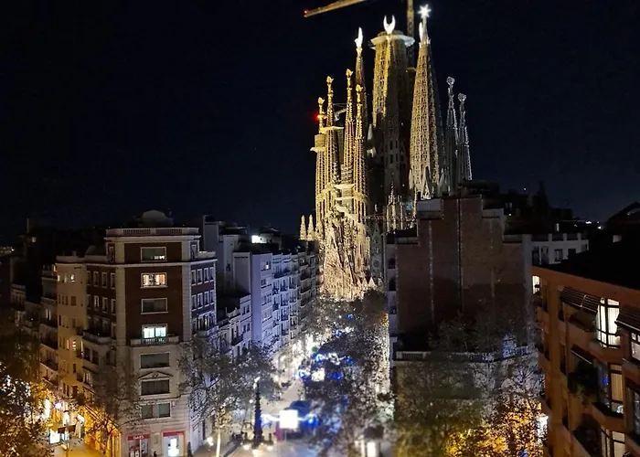 G74 Avenida Gaudi Nice 4 Bedrooms Apartment With Balcony With Views Of The Basilica Sagrada Familia