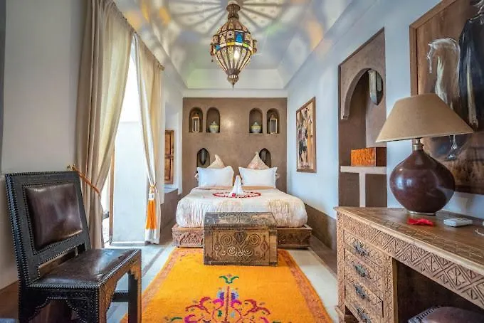 Riad Jaune Safran Entire House