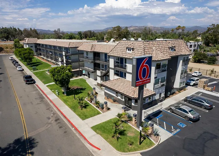 Dog friendly hotels Motel 6-Escondido, Ca